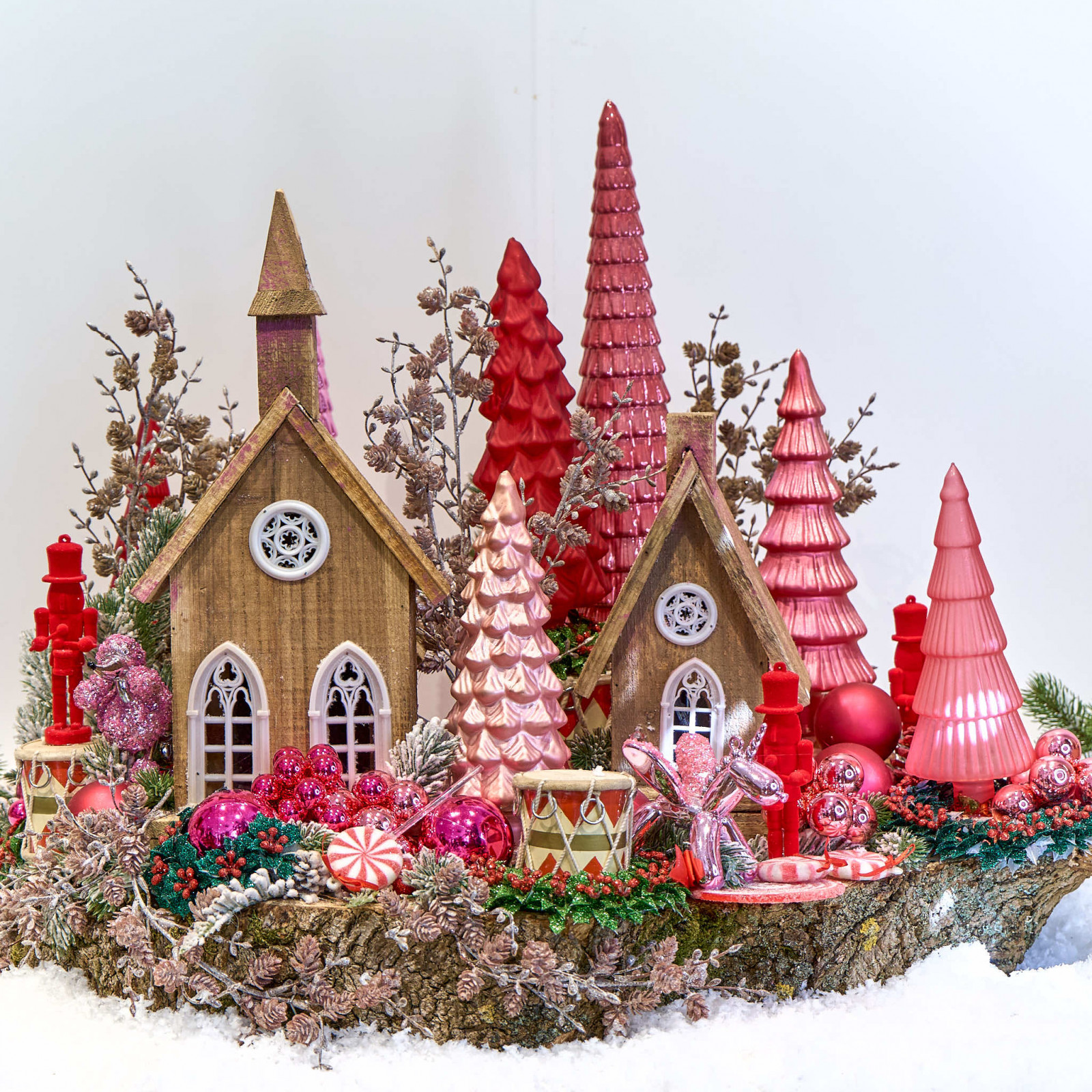 THE ENGLISH VILLAGE Christmas decorations - 4