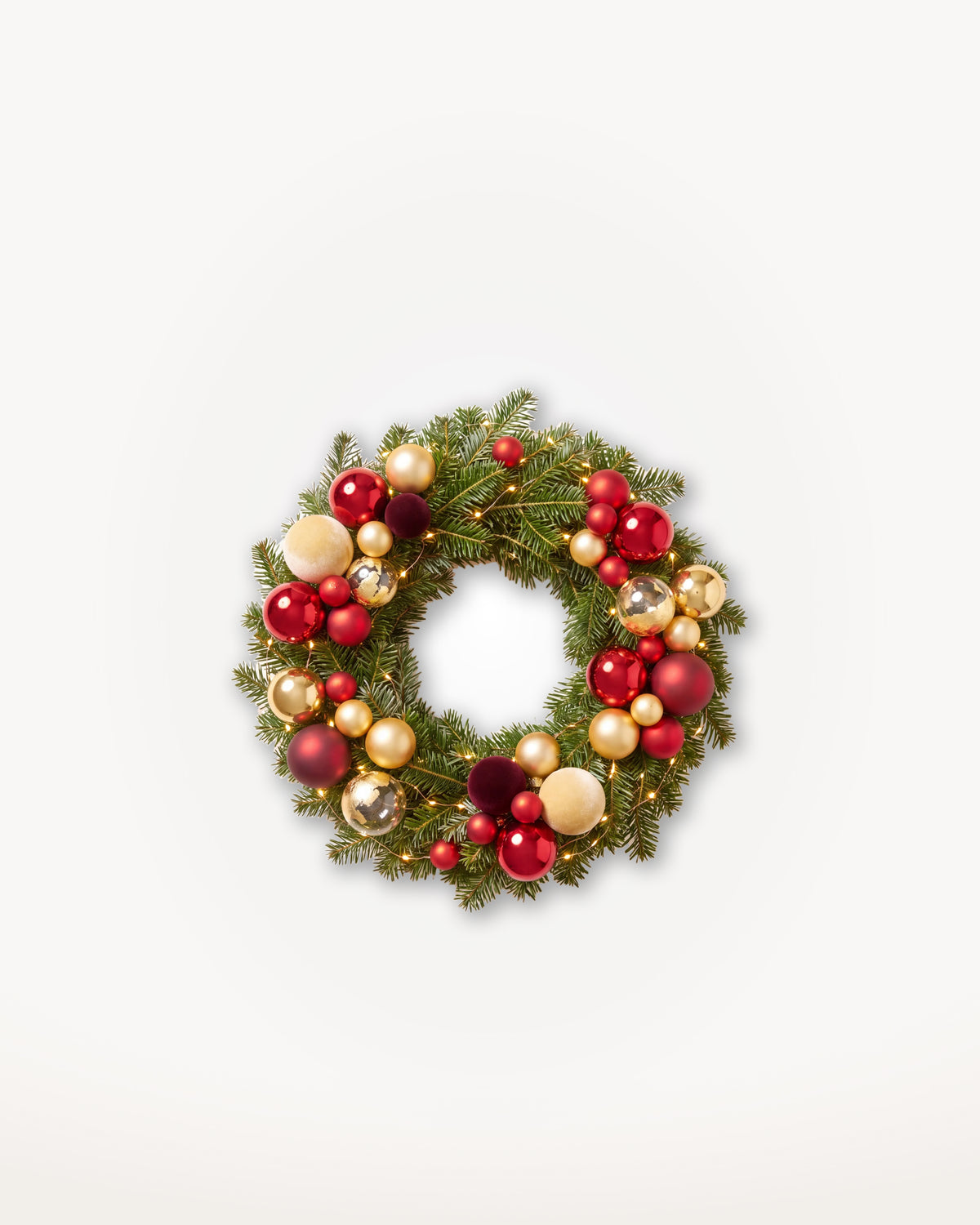 Couronne de Noël Parure Opéra de 40 cm : Nordmann naturel, boules rouges, or et bordeaux en grappes 