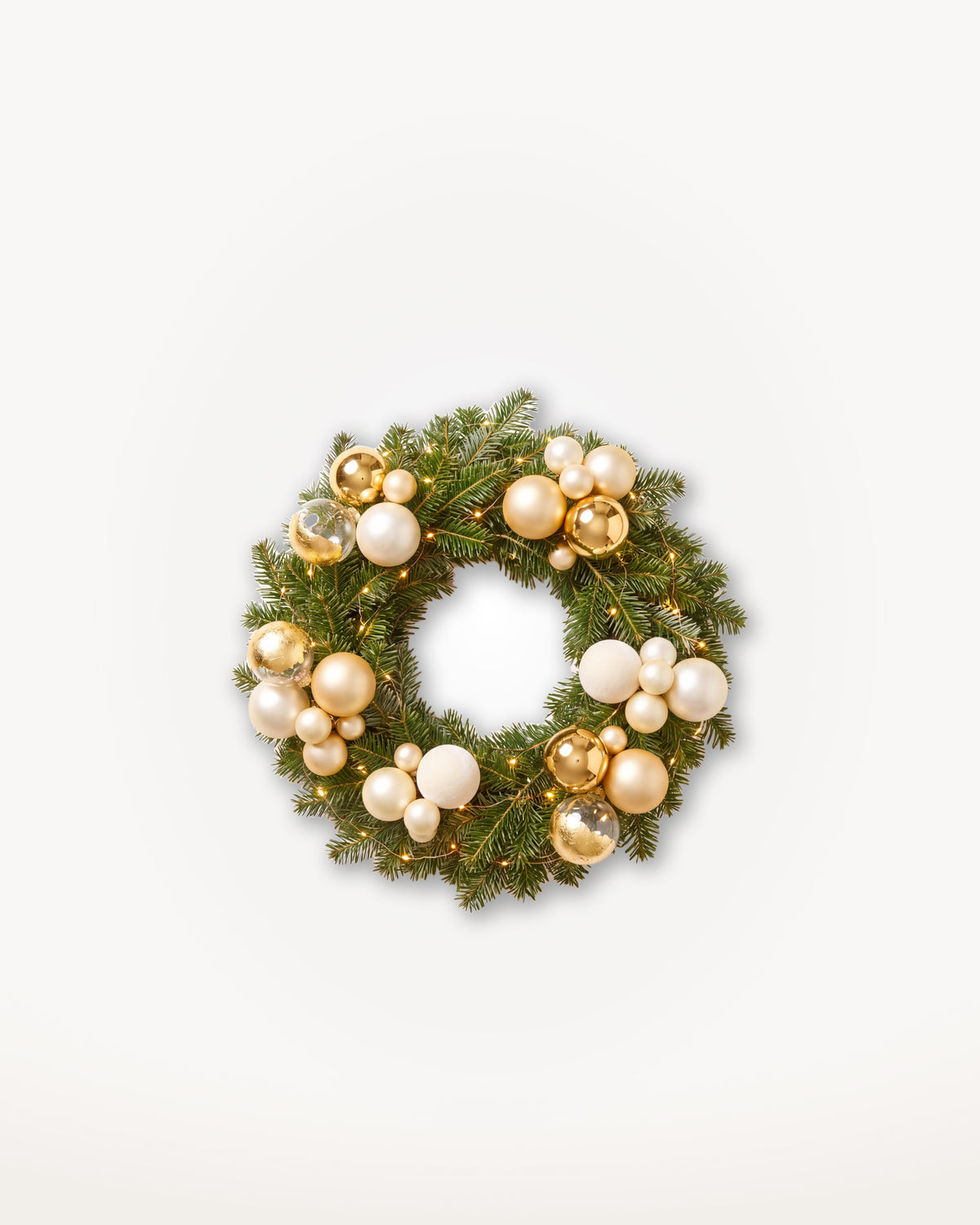 Couronne de Noël Parure Sacré-Cœur de 40 cm : Nordmann naturel, boules or et ivoire en grappes 