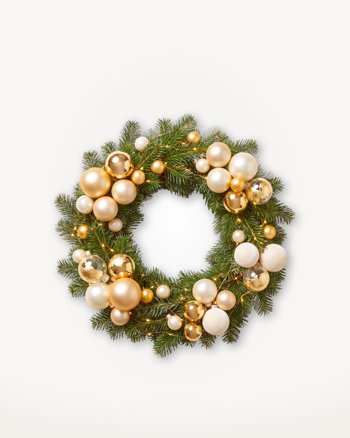 Couronne de Noël Parure Sacré-Cœur de 50 cm : Nordmann naturel, boules or et ivoire en grappes #50-cm