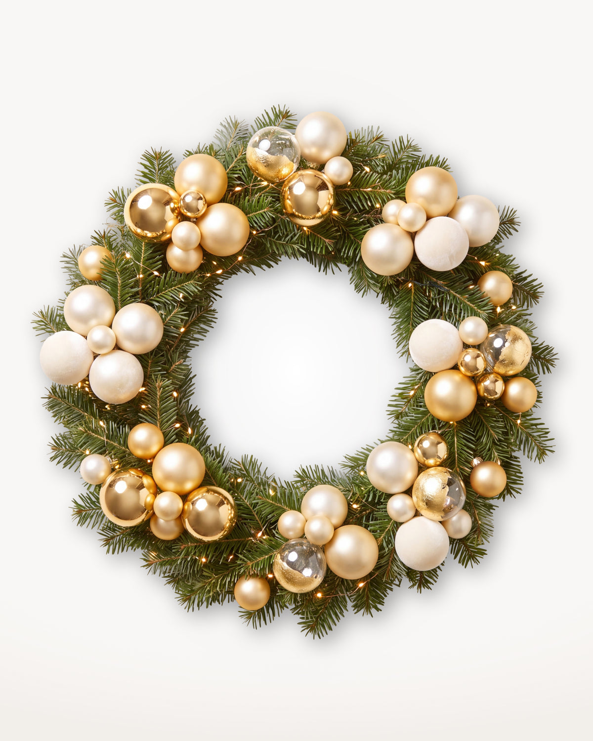 Couronne de Noël Parure Sacré-Cœur de 70 cm : Nordmann naturel, boules or et ivoire en grappes 