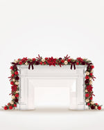 Dessus de cheminée Grand Apparat Opéra, boules, nœuds de velours et poinsettias rouges, guirlande de 4,50 m jusqu’au sol 