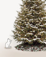 Sapin de Noël Étincelles de 500 cm représenté à l'échelle à côté de silhouettes, pour juger de sa hauteur 