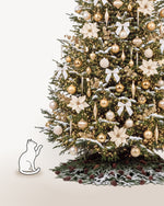 Sapin de Noël Grand Apparat Sacré-Cœur de 500 cm représenté à l'échelle à côté de silhouettes, pour juger de sa hauteur 