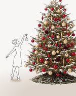 Sapin de Noël Parure Opéra de 350 cm représenté à l'échelle à côté de silhouettes, pour juger de sa hauteur 