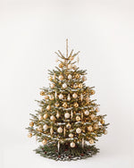 Sapin de Noël Parure Sacré-Cœur de 200 cm : boules or et ivoire, pampilles et guirlande blanc chaud 