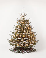 Sapin de Noël Parure Sacré-Cœur de 250 cm : boules or et ivoire, pampilles et guirlande blanc chaud 
