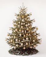 Sapin de Noël Parure Sacré-Cœur de 300 cm : boules or et ivoire, pampilles et guirlande blanc chaud 