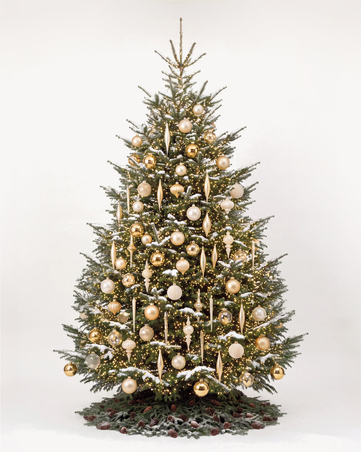 Sapin de Noël Parure Sacré-Cœur de 500 cm : boules or et ivoire, pampilles et guirlande blanc chaud 